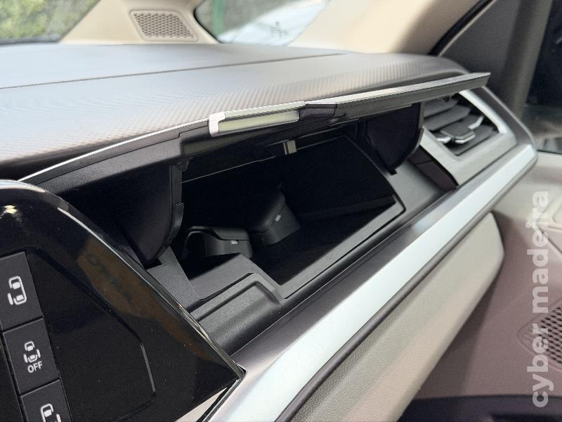 VOLKSWAGEN MULTIVAN LIFE 2.0TDI 150CV AUT. Gasóleo