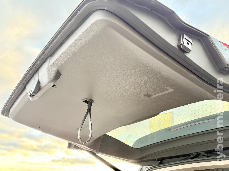 VOLKSWAGEN MULTIVAN LIFE 2.0TDI 150CV AUT. Gasóleo