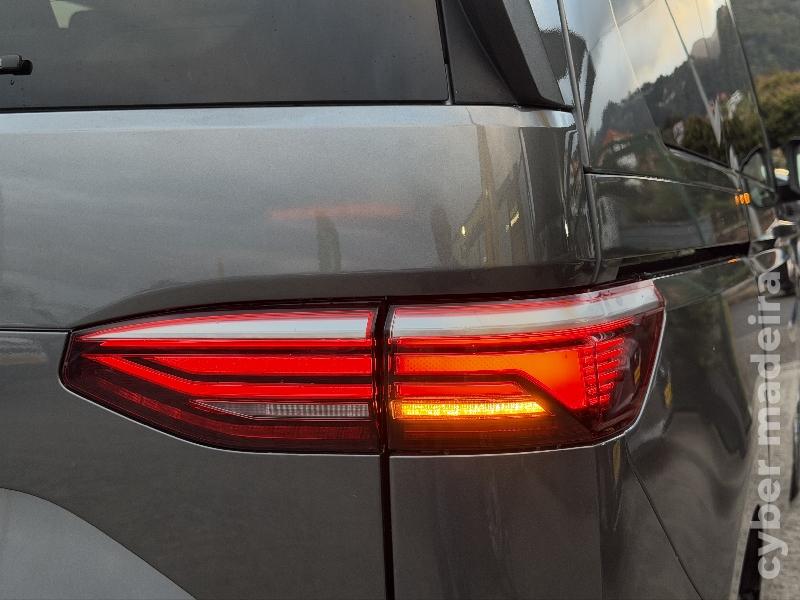 VOLKSWAGEN MULTIVAN LIFE 2.0TDI 150CV AUT. Gasóleo