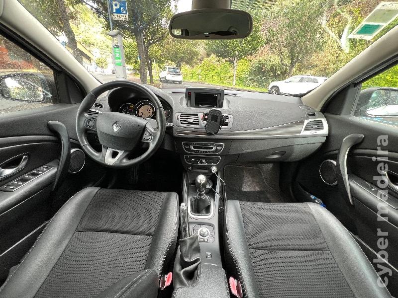 RENAULT MEGANE MEGANE III SPORT TOURER DIESEL Gasóleo