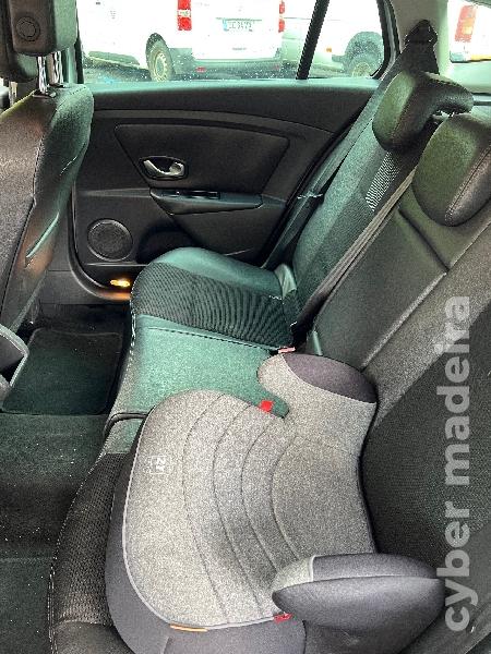 RENAULT MEGANE MEGANE III SPORT TOURER DIESEL Gasóleo