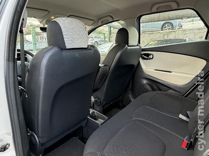 RENAULT CAPTUR ZEN 1.5Dci 90Cv Gasóleo