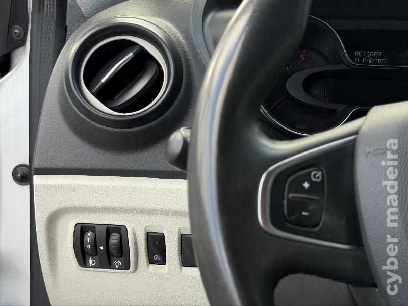 RENAULT CAPTUR ZEN 1.5Dci 90Cv Gasóleo