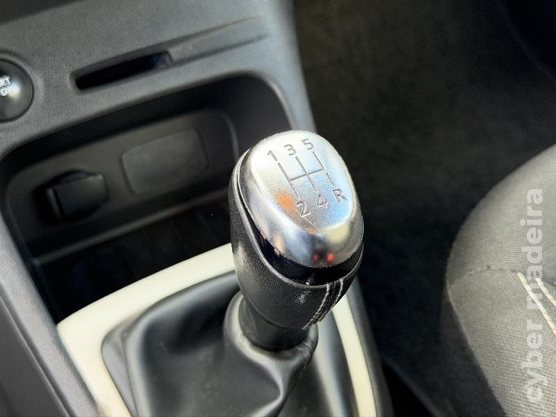 RENAULT CAPTUR ZEN 1.5Dci 90Cv Gasóleo