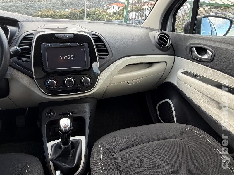 RENAULT CAPTUR ZEN 1.5Dci 90Cv Gasóleo