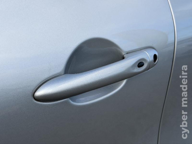 RENAULT CAPTUR ZEN 1.5Dci 90Cv Gasóleo