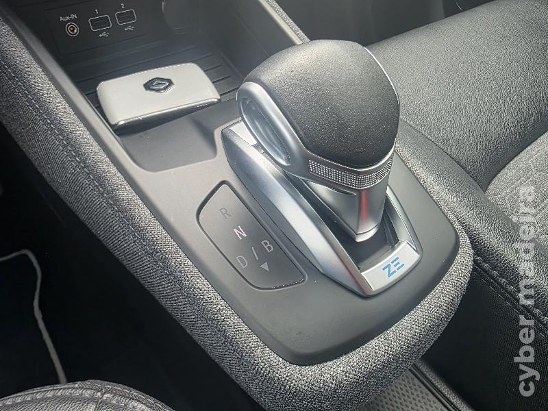 RENAULT ZOE 52KW INTENS 109cv Eléctrico