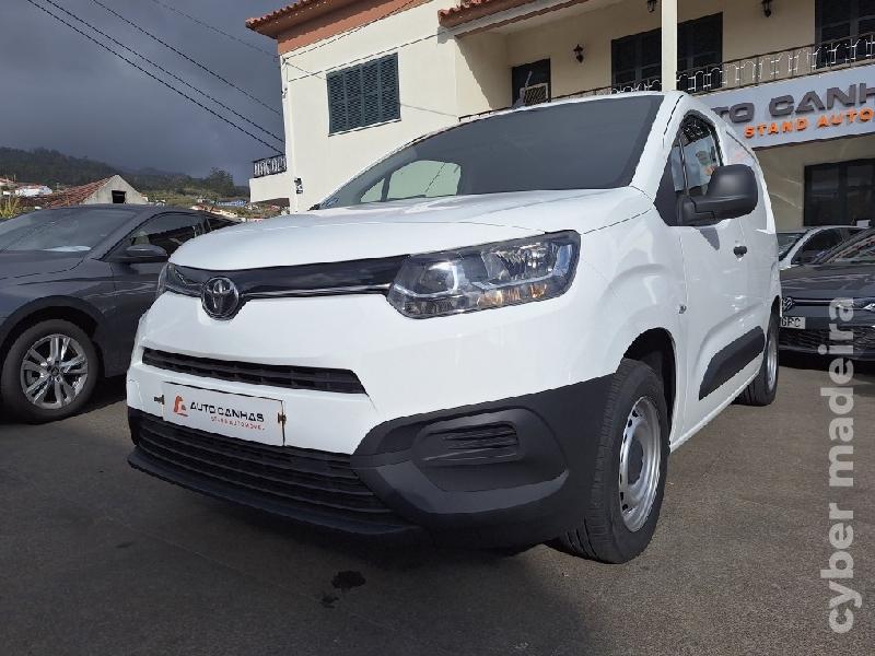 TOYOTA PROACE CITY Gasóleo