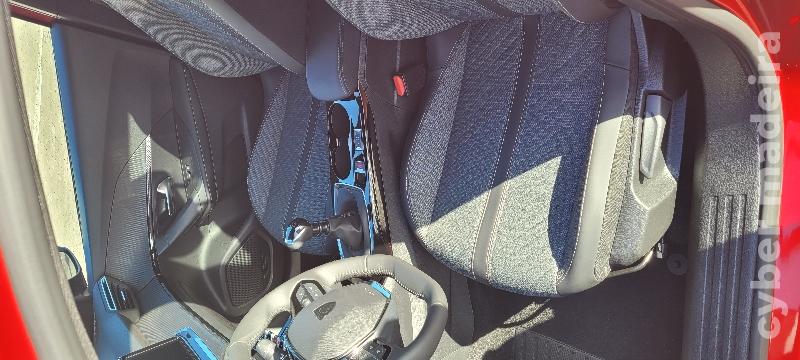 PEUGEOT 2008 6000 KMS Gasolina