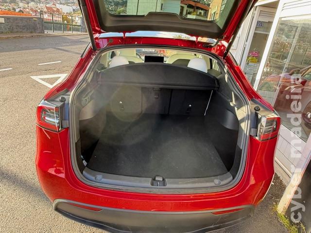 TESLA Model Y RWD - 300 CV Eléctrico