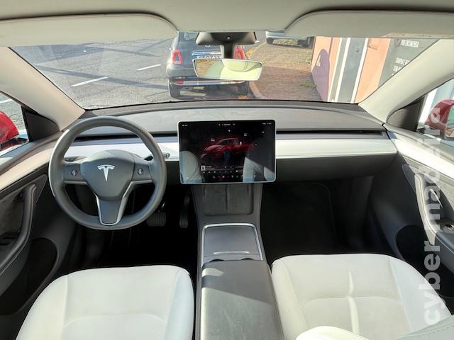 TESLA Model Y RWD - 300 CV Eléctrico