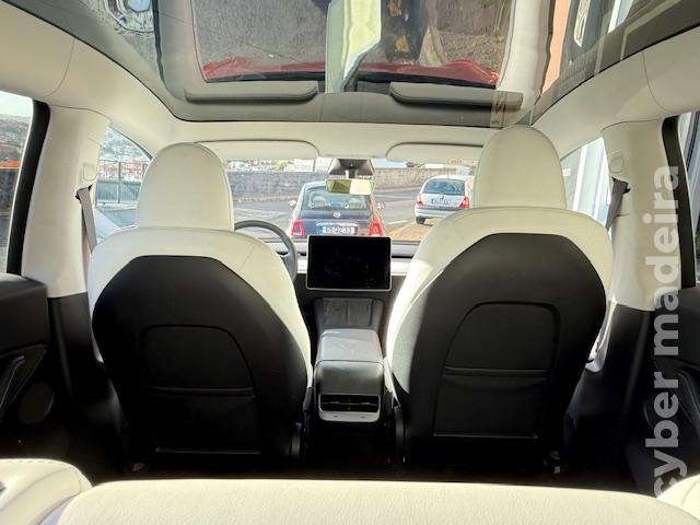 TESLA Model Y RWD - 300 CV Eléctrico