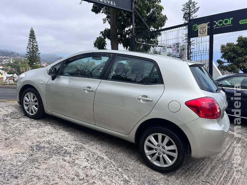 TOYOTA AURIS 1.4 D-4D 90 cv - CAIXA AUTOMÁTICA Gasóleo
