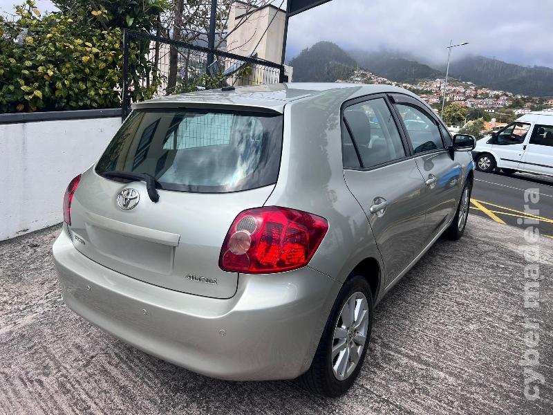 TOYOTA AURIS 1.4 D-4D 90 cv - CAIXA AUTOMÁTICA Gasóleo