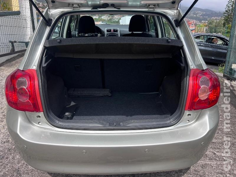 TOYOTA AURIS 1.4 D-4D 90 cv - CAIXA AUTOMÁTICA Gasóleo