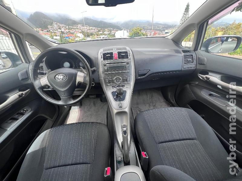 TOYOTA AURIS 1.4 D-4D 90 cv - CAIXA AUTOMÁTICA Gasóleo