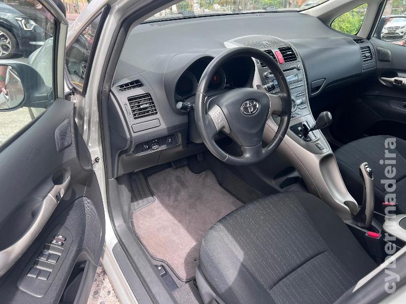 TOYOTA AURIS 1.4 D-4D 90 cv - CAIXA AUTOMÁTICA Gasóleo