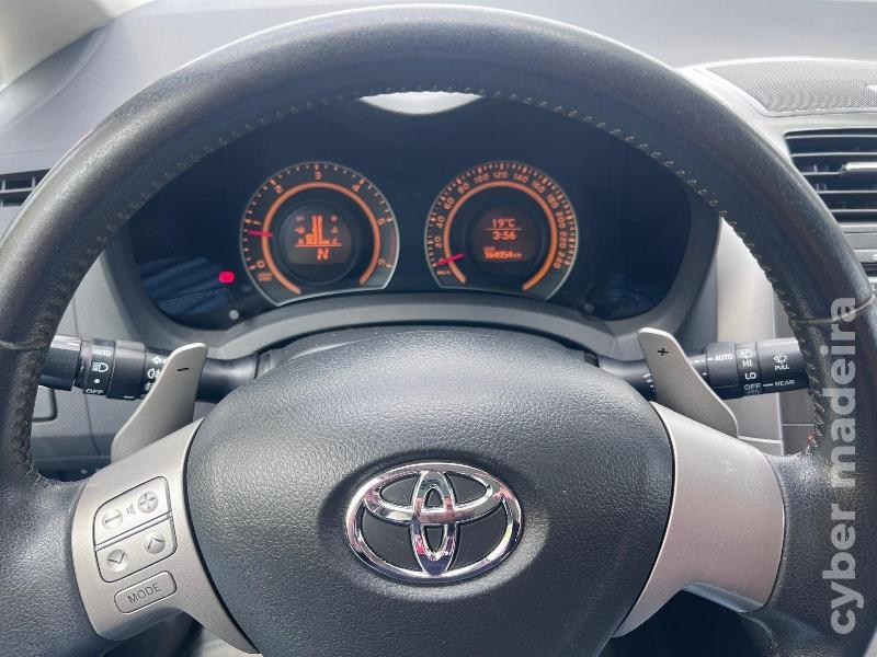 TOYOTA AURIS 1.4 D-4D 90 cv - CAIXA AUTOMÁTICA Gasóleo