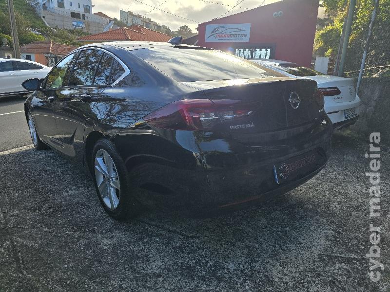 OPEL INSIGNA GRAND SPORT 1.5 TURBO INNOVATION 140CV Gasolina