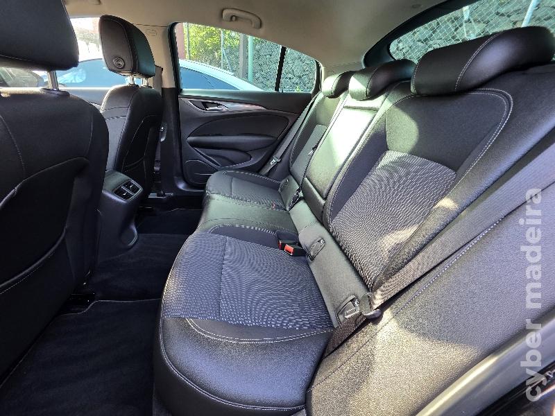 OPEL INSIGNA GRAND SPORT 1.5 TURBO INNOVATION 140CV Gasolina