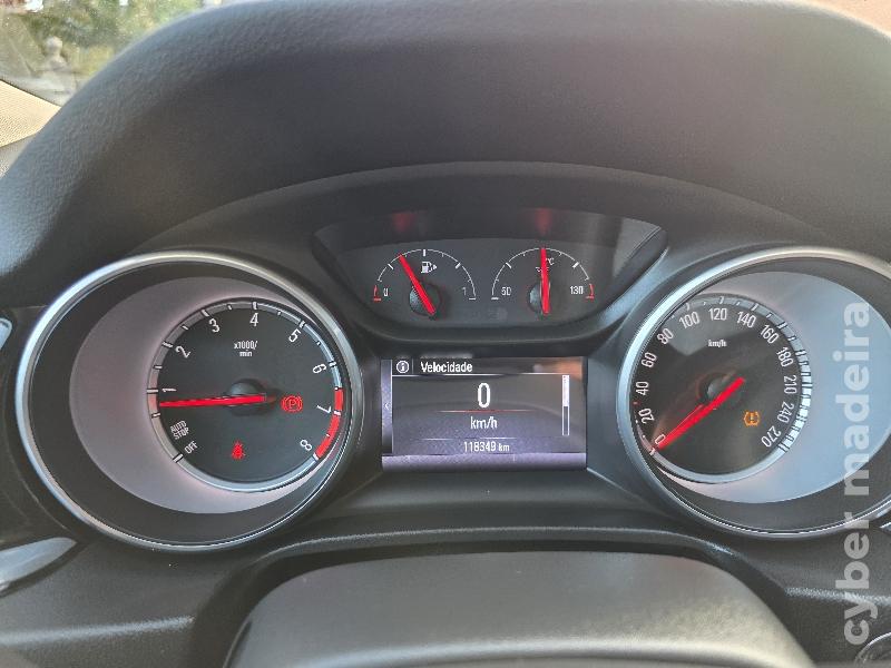 OPEL INSIGNA GRAND SPORT 1.5 TURBO INNOVATION 140CV Gasolina