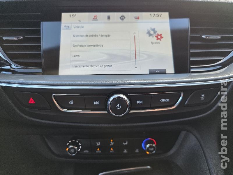 OPEL INSIGNA GRAND SPORT 1.5 TURBO INNOVATION 140CV Gasolina