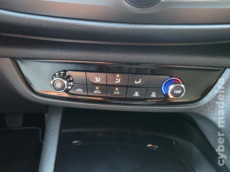 OPEL INSIGNA GRAND SPORT 1.5 TURBO INNOVATION 140CV Gasolina