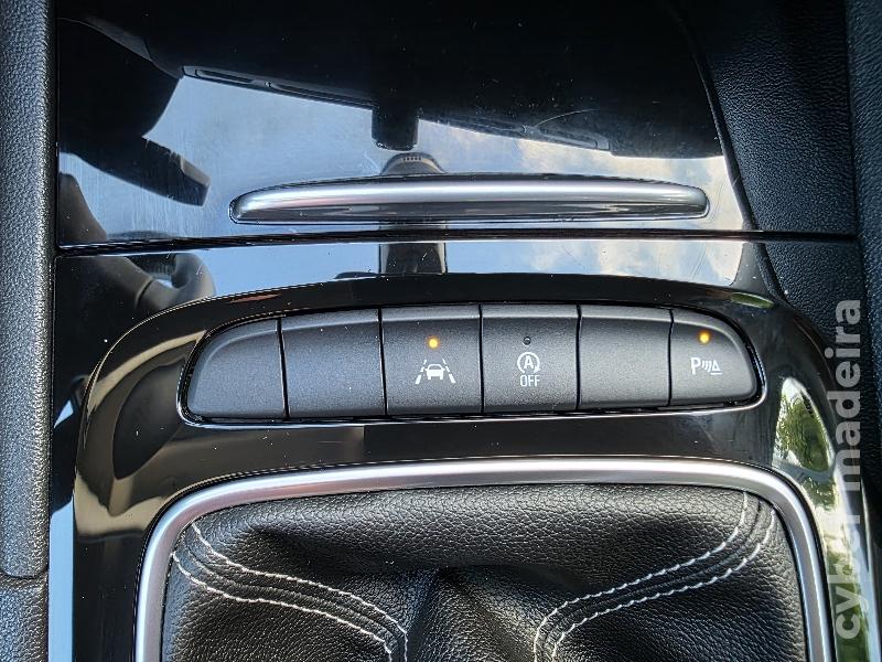 OPEL INSIGNA GRAND SPORT 1.5 TURBO INNOVATION 140CV Gasolina