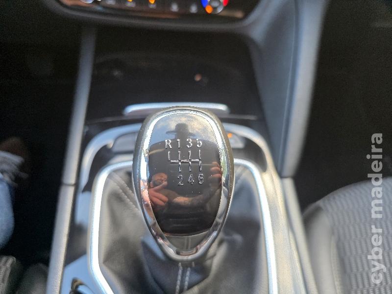 OPEL INSIGNA GRAND SPORT 1.5 TURBO INNOVATION 140CV Gasolina