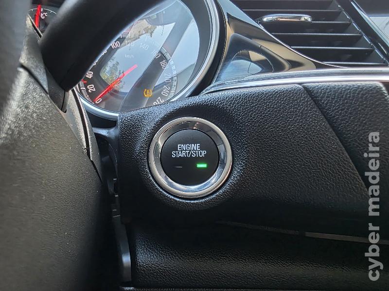 OPEL INSIGNA GRAND SPORT 1.5 TURBO INNOVATION 140CV Gasolina