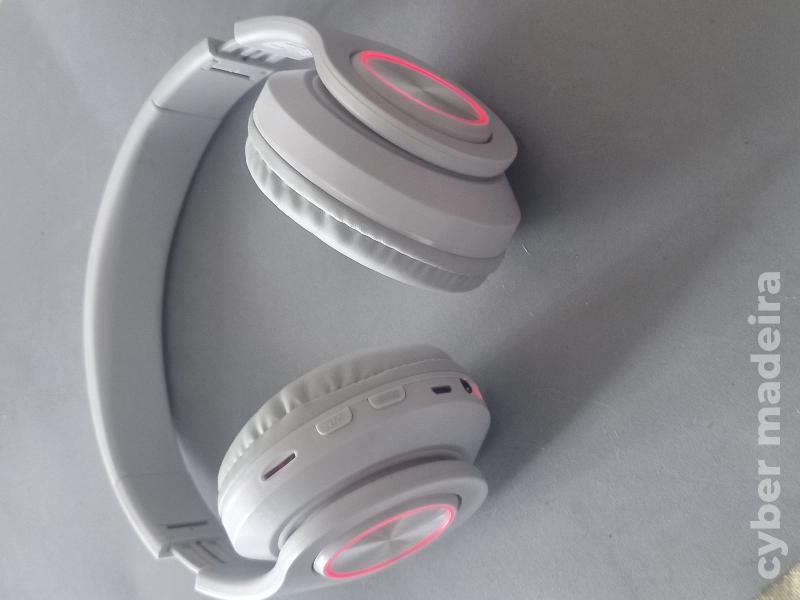 Ascultadores bluetooth !!