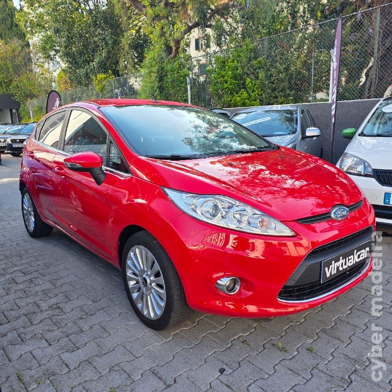 FORD FIESTA TITANIUM C/GARANTIA Gasolina