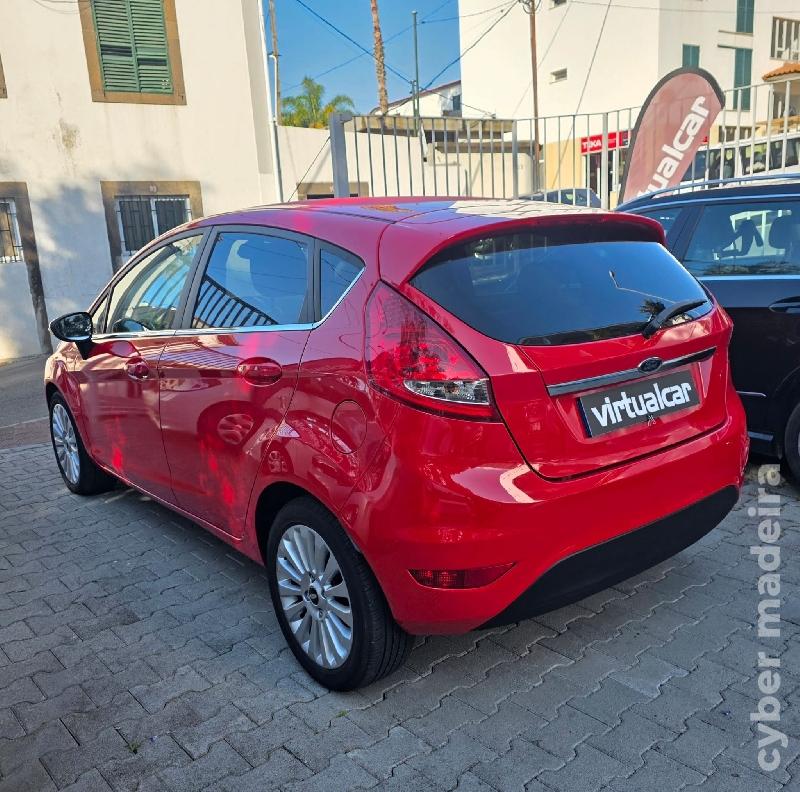 FORD FIESTA TITANIUM C/GARANTIA Gasolina