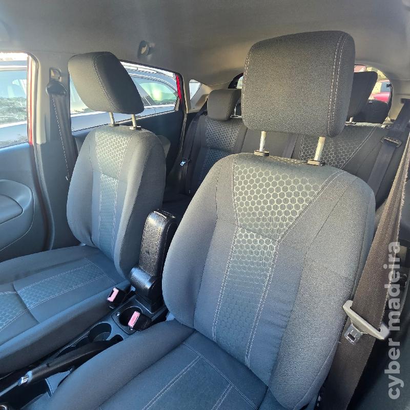 FORD FIESTA TITANIUM C/GARANTIA Gasolina