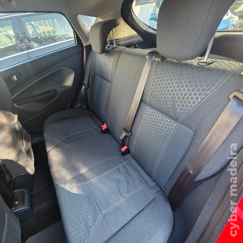 FORD FIESTA TITANIUM C/GARANTIA Gasolina