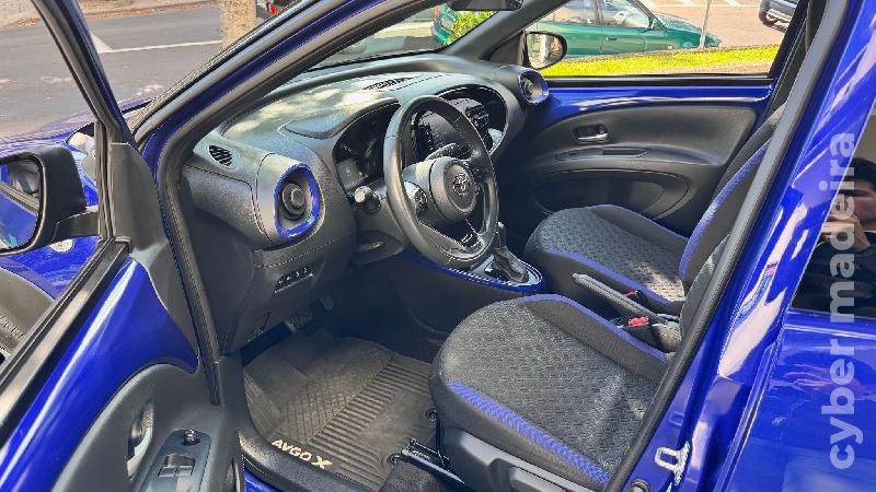 TOYOTA AYGO X 1.0 PULSE CVT AUTOMÁTICO Gasolina