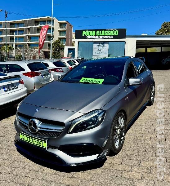 MERCEDES A 45 AMG Petronas Gasolina