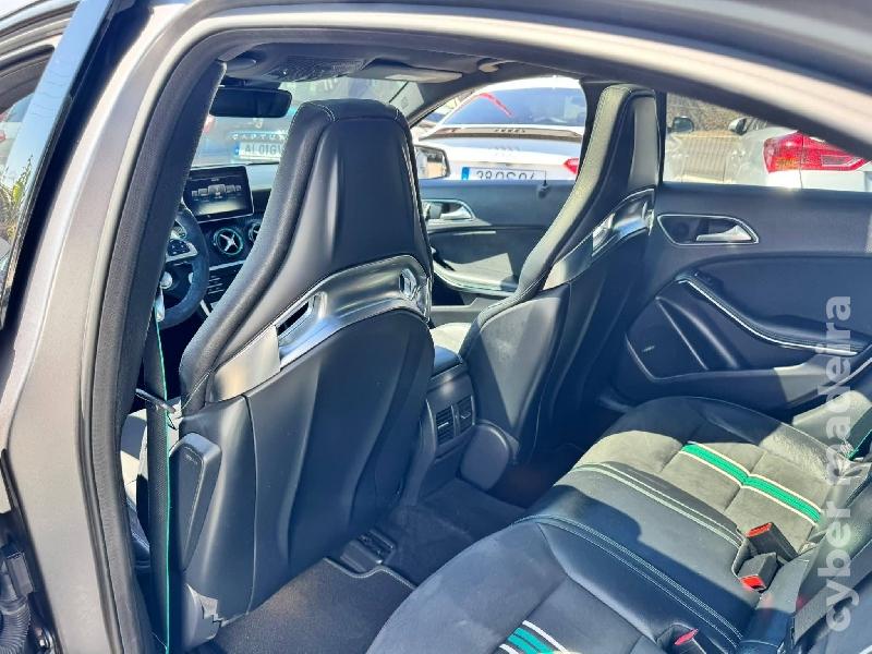 MERCEDES A 45 AMG Petronas Gasolina