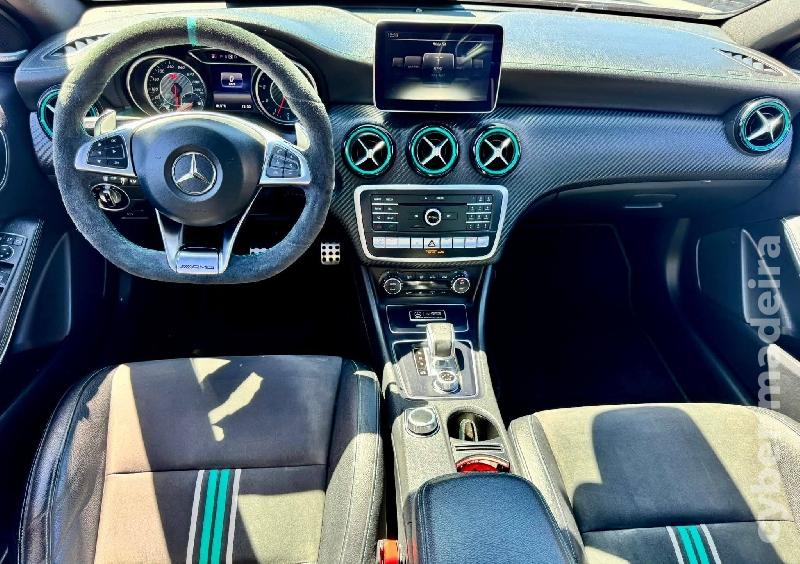 MERCEDES A 45 AMG Petronas Gasolina