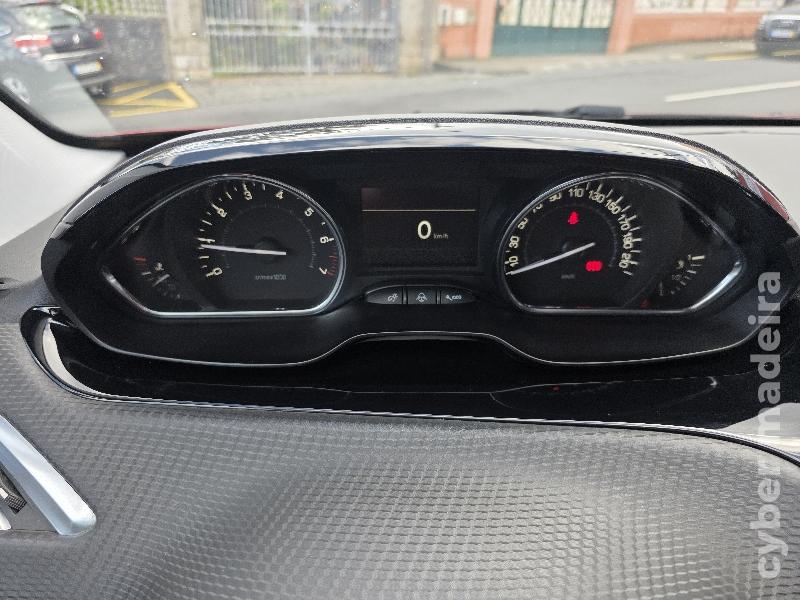 PEUGEOT 2008 1.2 PURETECH ALLURE 130CV Gasolina