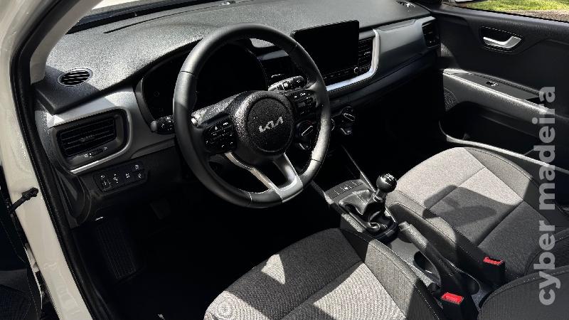 KIA SPORTAGE STONIC 1.2 DYNAMIC Gasolina