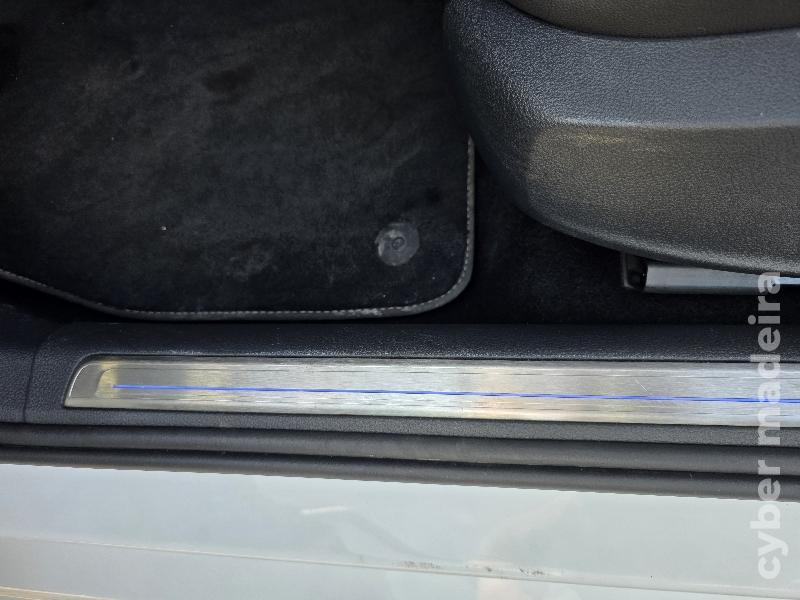 VOLKSWAGEN GOLF VII 2.0TSI R 4MOTION 300CV Gasolina