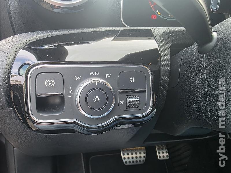 MERCEDES A A180D AMG LINE AUTO C/IVA Gasóleo