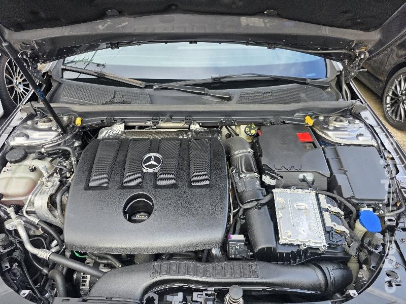 MERCEDES A A180D AMG LINE AUTO C/IVA Gasóleo