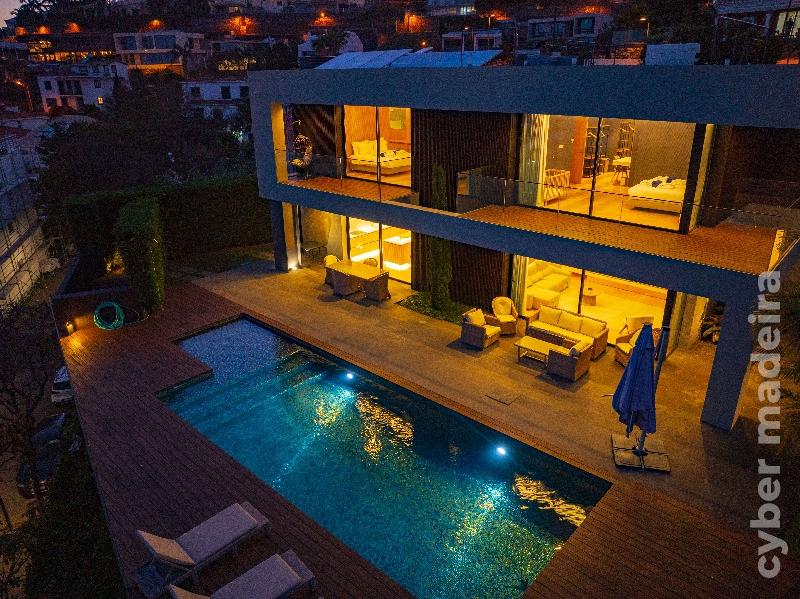 Moradia T4 para Venda