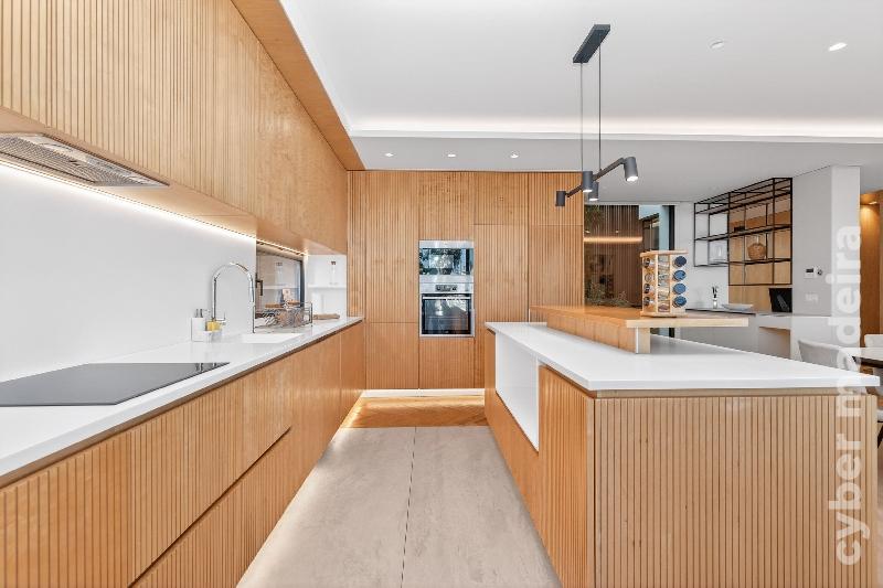 Moradia T4 para Venda