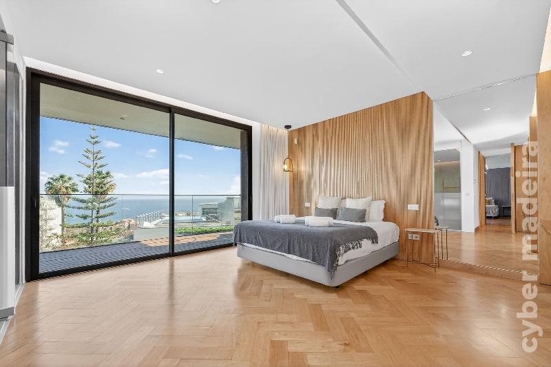 Moradia T4 para Venda