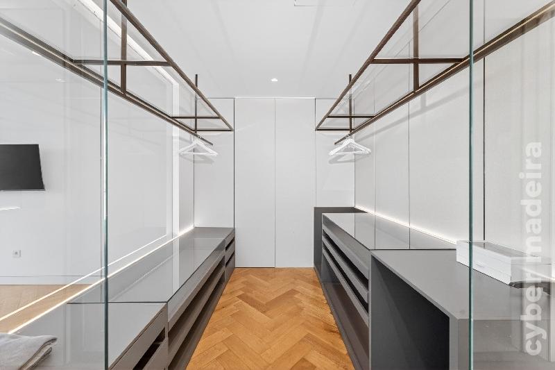 Moradia T4 para Venda