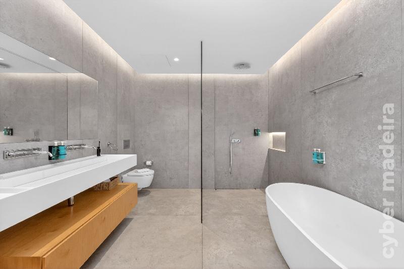 Moradia T4 para Venda