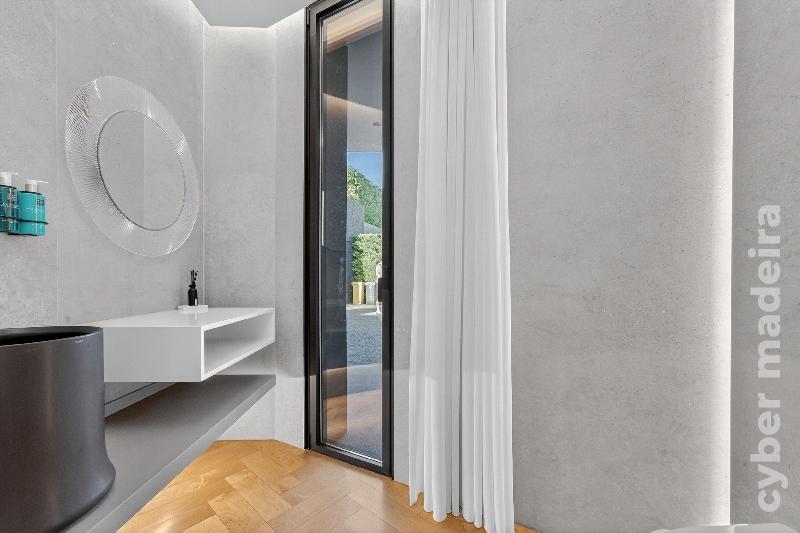 Moradia T4 para Venda